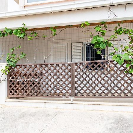 Feather Studio Apartment - Free Private Parking - Self Check-In ดูบรอฟนิก ภายนอก รูปภาพ